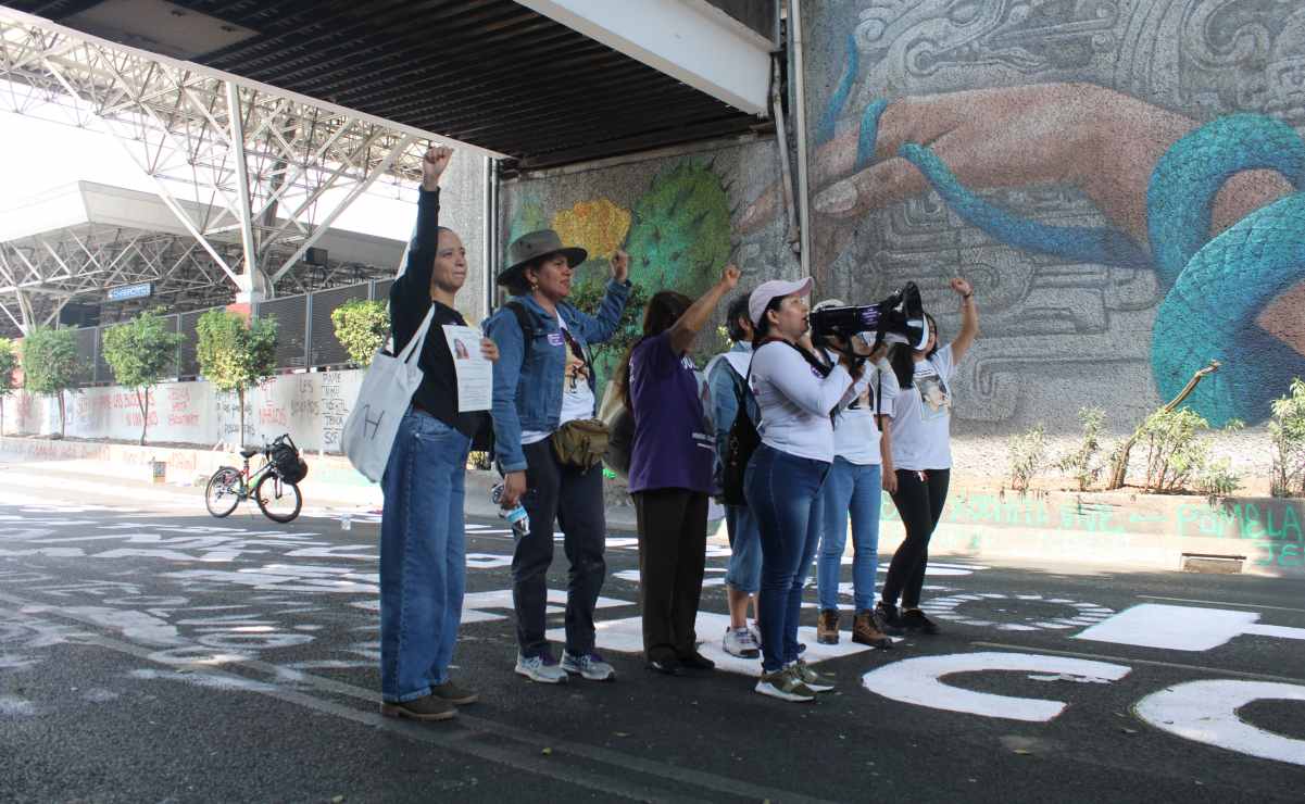 Madres Buscadoras Bloqueo por Más de 8 Horas Calzada de Tlalpan; Denuncian Falta de Respuesta de Autoridades | El universal