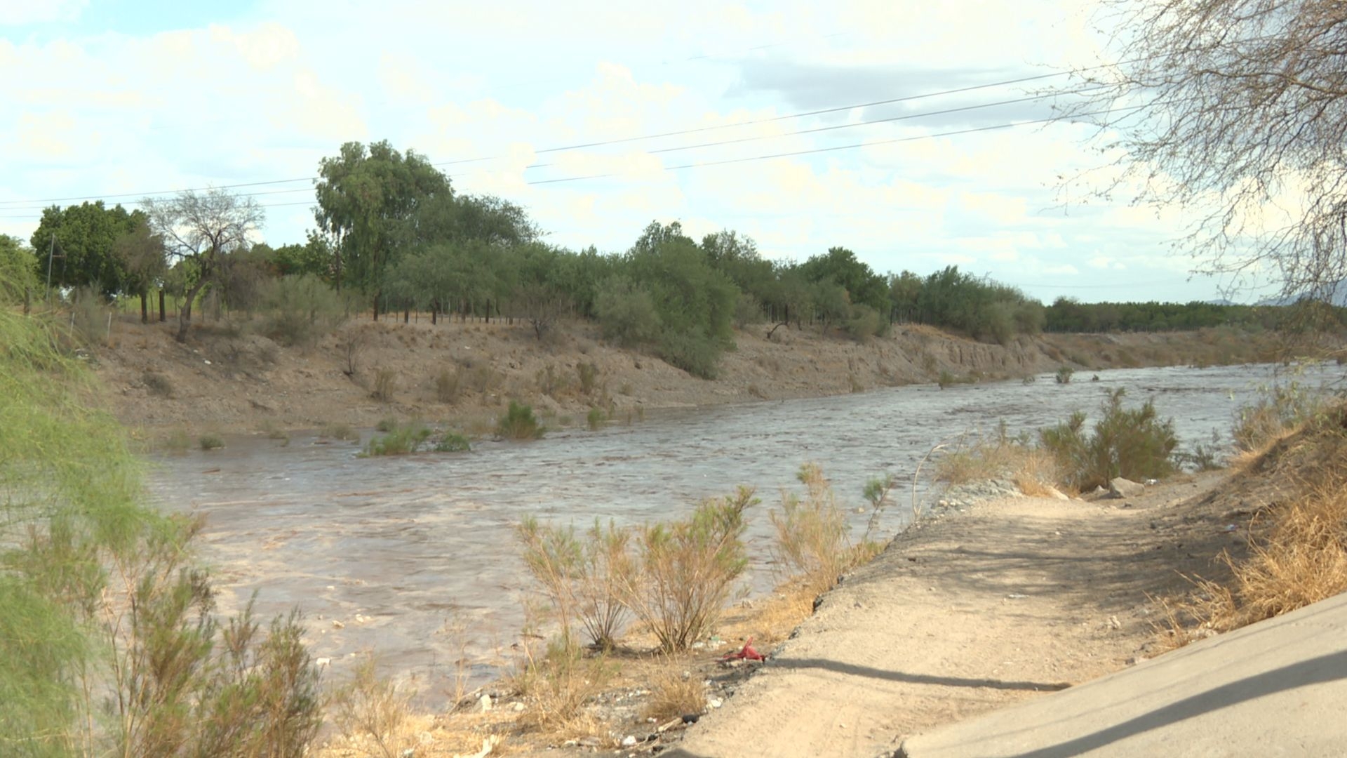 Llega Agua Al Río San Miguel en San Pedro El Saucito