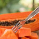 Estos Hjo los Efectos Secundario de la Papaya: ¿Quiés no Deben Comerla?