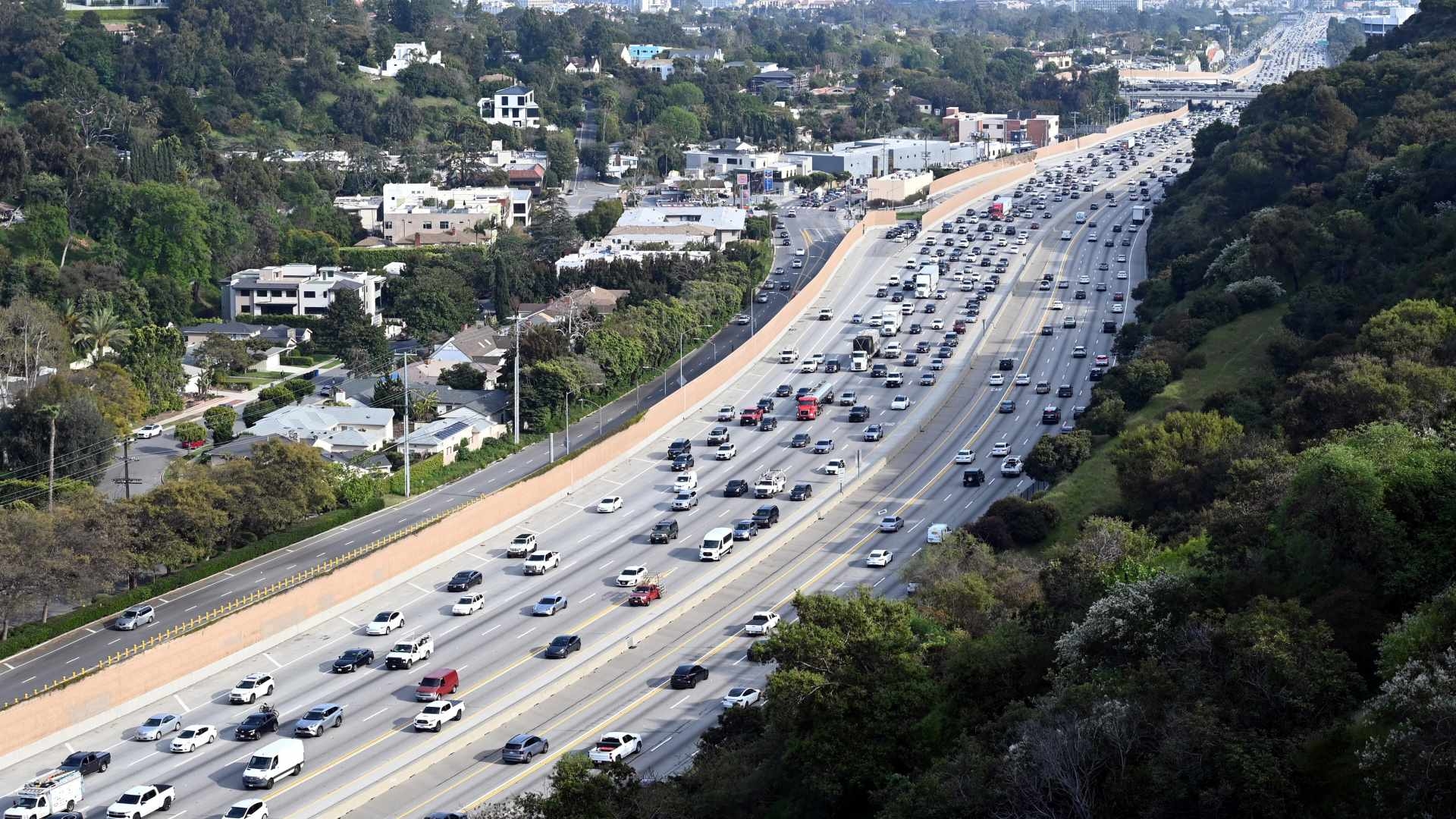 EUA Anuncia Acciones en California, Nuevo México y Washington por Idioma de transportistas