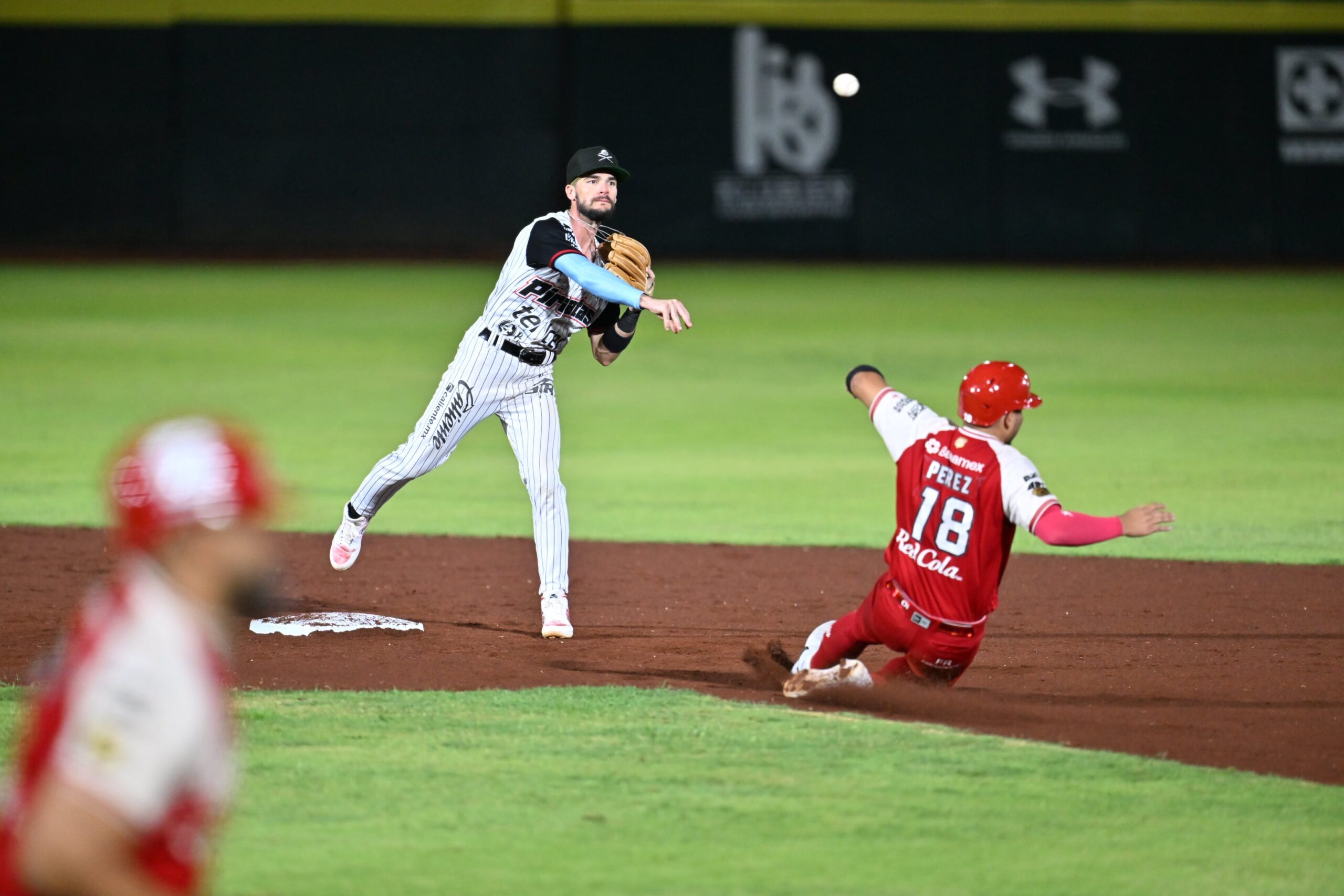 Los Piratas de Campeche Dejan Tendidos A Los Diablos Rojos del México; Retomado Ventaja en la Serie de Campeonato de Zona Sur