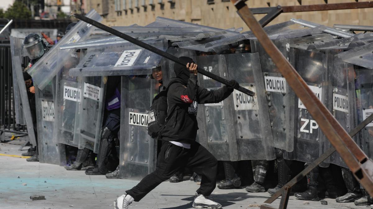 Marcha Generación Z: autoridades condenan violencia; reportan 100 policías heridos y 20 detenidos