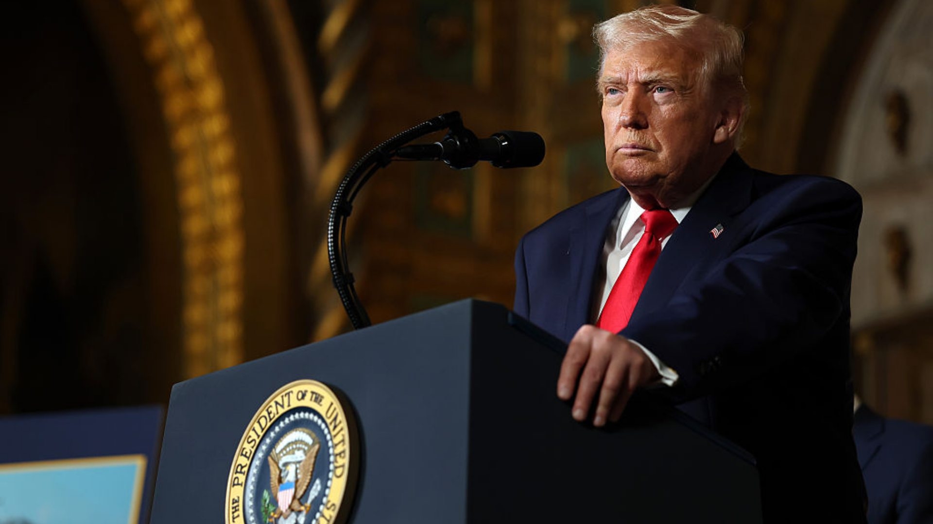 Trump propuso a Sheinbaum que EUA eliminara los Cárteles; “Algo Habrá que Hacer con México”