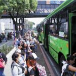 Viven calvario por cierre de L2 y falla en Tren Ligero | El Universal