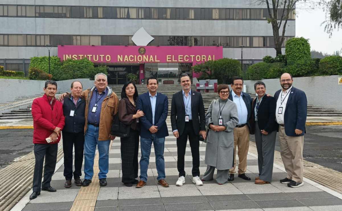 INE asigna oficinas, personal y constancias a Somos México y PAZ